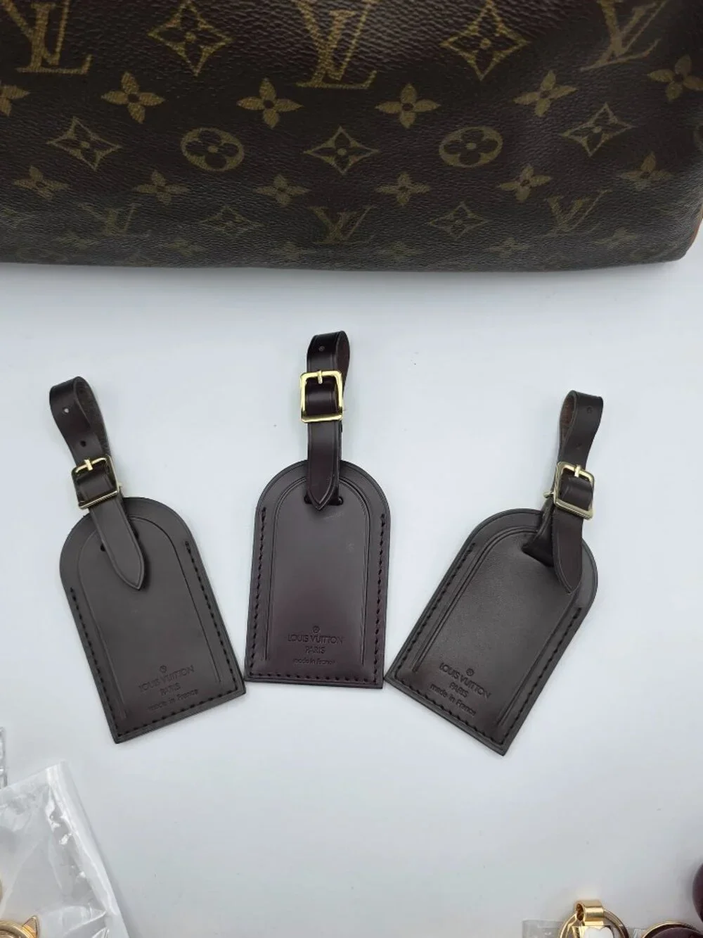 Authentic 1 Louis Vuitton Brown Leather Luggage Tag – Excellent Condition